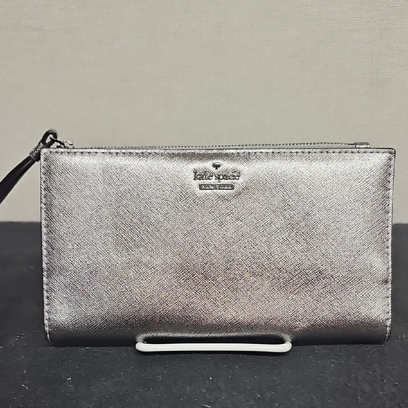kate spade Handbags - KATE SPADE CAMERON ST. ELIZA WRISTLET WALLET BFPM-02-025